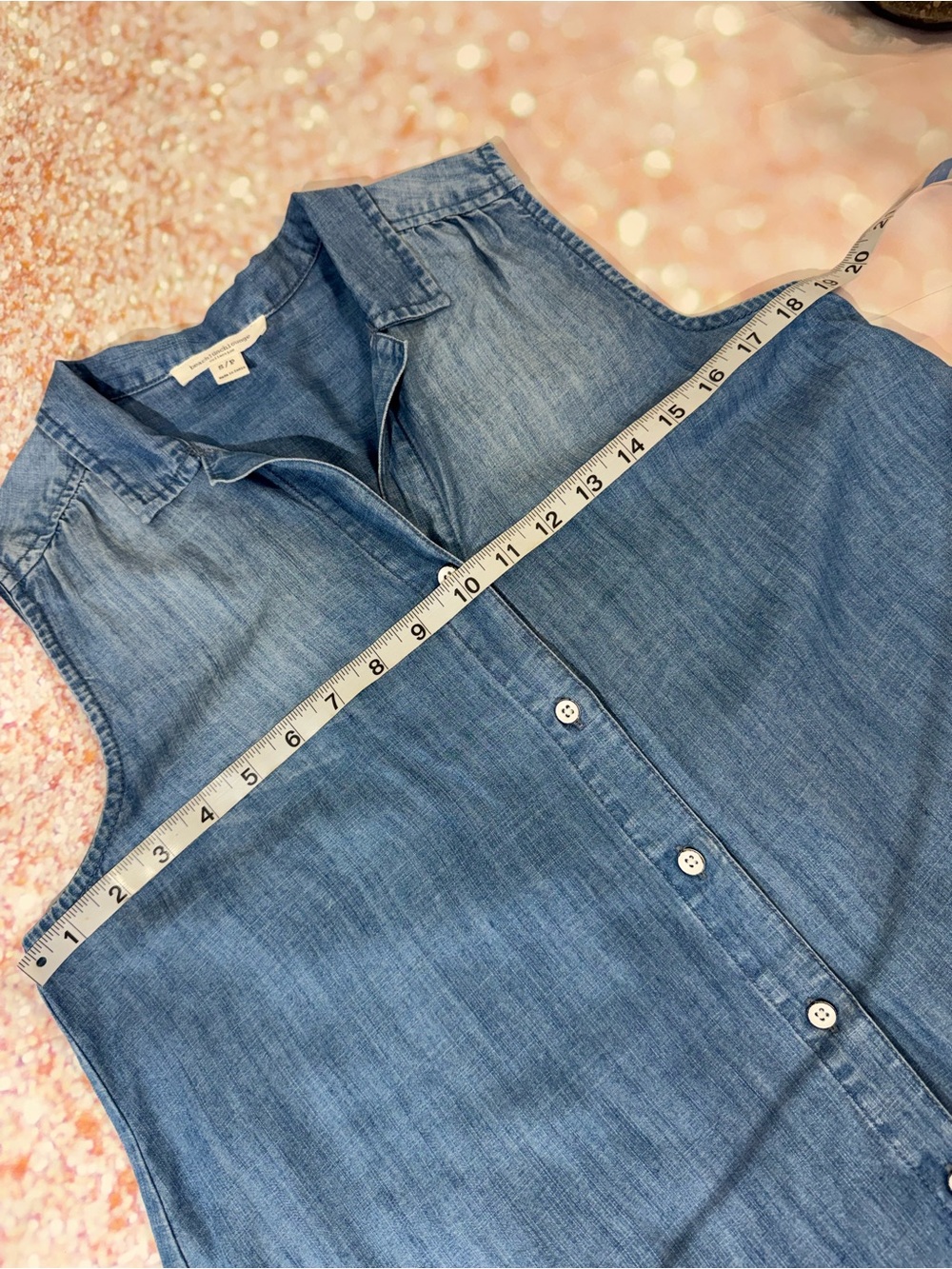 beachlunchlounge Sleeveless Tencel Denim Button-Down Top - Blue Small - Picture 7 of 10